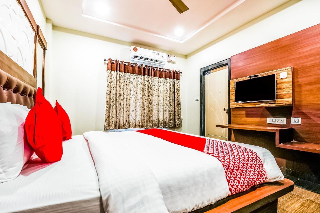 Vijayawāda Oyo 16155 Hotel Dcm Grand מראה חיצוני תמונה