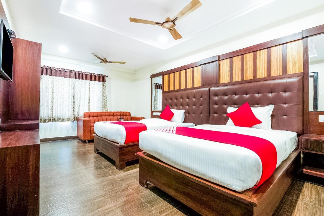 Vijayawāda Oyo 16155 Hotel Dcm Grand מראה חיצוני תמונה
