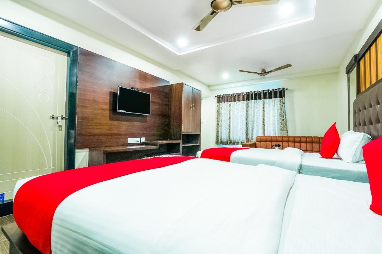 Vijayawāda Oyo 16155 Hotel Dcm Grand מראה חיצוני תמונה